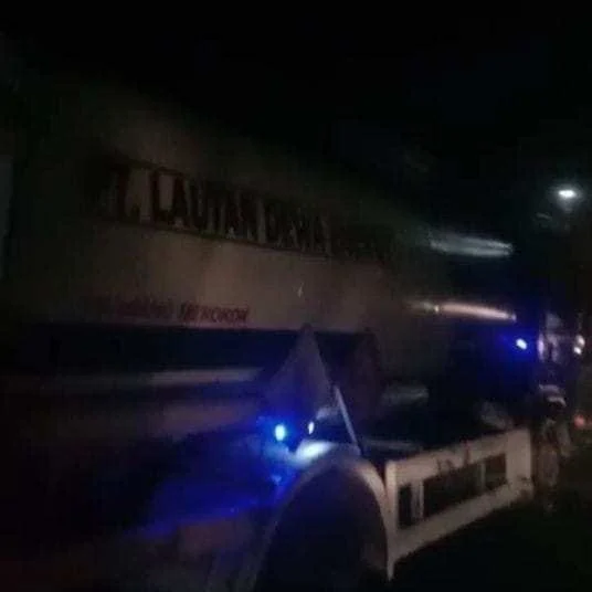 Bisnis Gelap Solar Sulingan Bojonegoro: Pengangkut BBM Ilegal Melintas di Tengah Malam