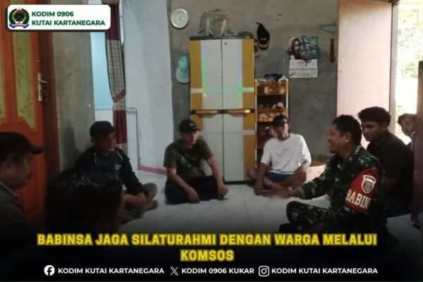 Babinsa Jaga Silaturahmi dengan Warga Melalui Komsos