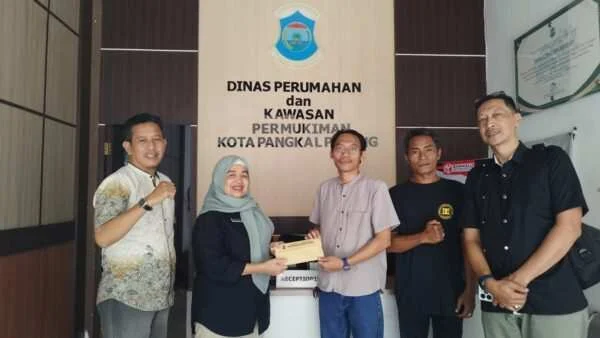 Dinas Perumahan dan Kawasan Permukiman Serahkan Data Informasi Publik