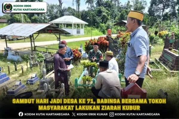 Sambut Hari Jadi Desa Ke 71, Babinsa bersama Tokoh Masyarakat Lakukan Ziarah Kubur