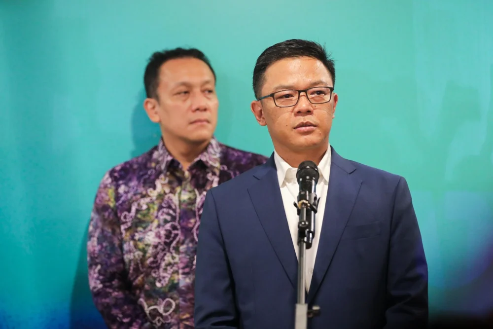 Tanganı Karhutla, Menko Sugiono Instruksikan Penguatan Patroli Darat dan Upaya Mitigasi