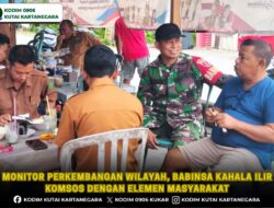 Monitor Perkembangan Wilayah, Babinsa Kahala Ilir Komsos dengan Elemen Masyarakat