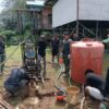 Dan SSK TMMD Wiltas Ke-127 Pimpin Tahap Pengeboran Sumur Bor Bersama Warga di Kampung Tering Lama