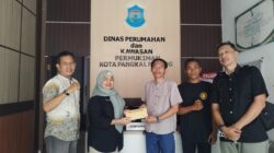 Dinas Perumahan dan Kawasan Permukiman Serahkan Data Informasi Publik