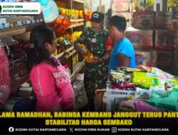 Selama Ramadhan, Babinsa Kembang Janggut Terus Pantau Stabilitas Harga Sembako