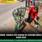 Jaga Lingkungan, Babinsa Kota Bangun Ulu Bersama Warga Gelar Aksi Bersih Desa