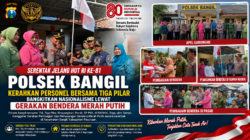 Jelang HUT RI ke-81, Polsek Bangil Bersama Tiga Pilar Serentak Bagikan dan Pasang Bendera Merah Putih