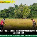 Lewat Jumat Bersih, Babinsa dan Warga Gotong Royong Bersihkan Lapangan Bola