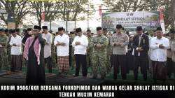 Kodim 0906/Kkr Bersama Forkopimda Dan Warga Gelar Sholat Istisqa Di Tengah Musim Kemarau