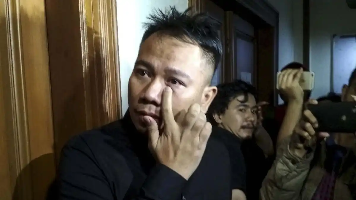 Dede Sunandar Sadar Setelah Insiden Tinju, Vicky Prasetyo Sampaikan Permintaan Maaf