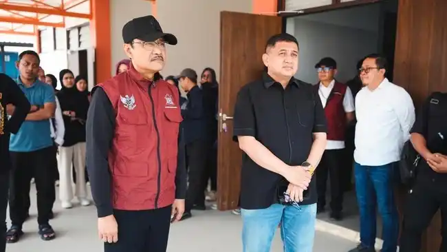 Gus Ipul Pastikan Penyelesaian Dapur SRT 3 Sulawesi Selatan