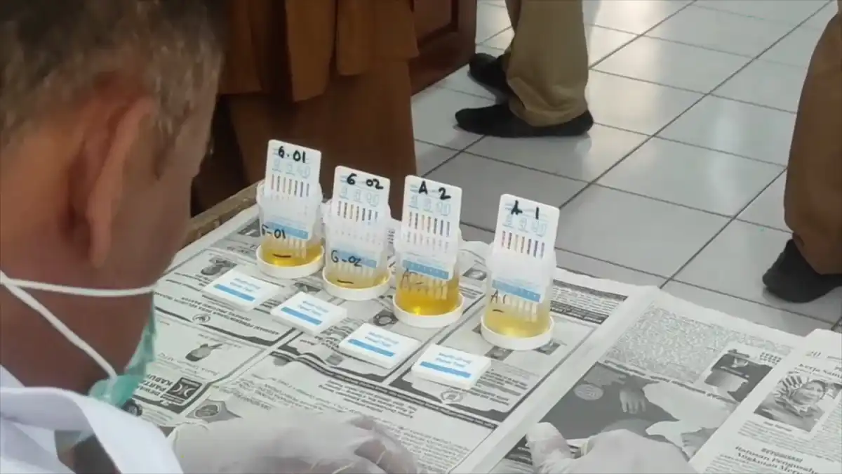BNNK Cilegon Skrining Urine 240 ASN untuk Deteksi Dini Narkoba