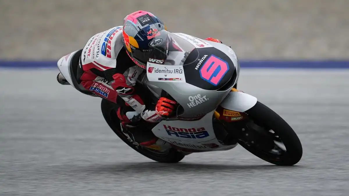 Veda Ega Membidik Seluruh Rival pada Debut Moto3 di Mandalika