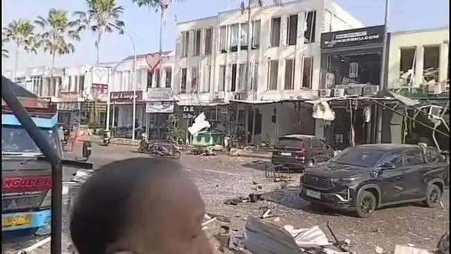 Ledakan di Perumahan San Antonio Surabaya Melukai Lima Orang