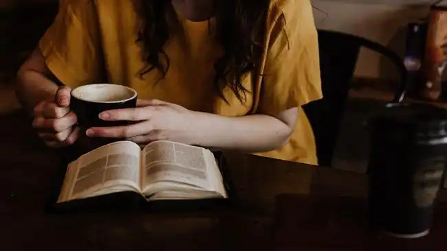 Jasa Ghost Reader Viral, Tarif hingga Rp1,6 Juta untuk Membuat Buku Tampak Sudah Dibaca