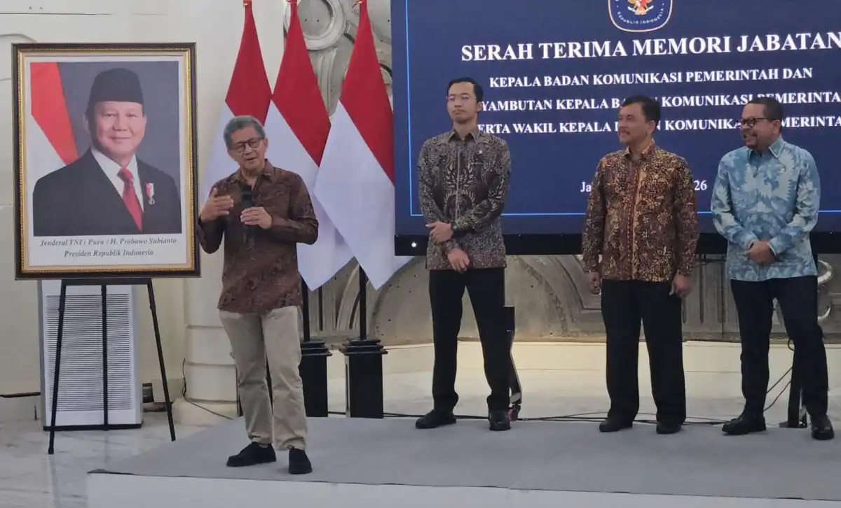 Rocky Gerung Berseloroh, Minta Syahganda Pulihkan Nama Baiknya