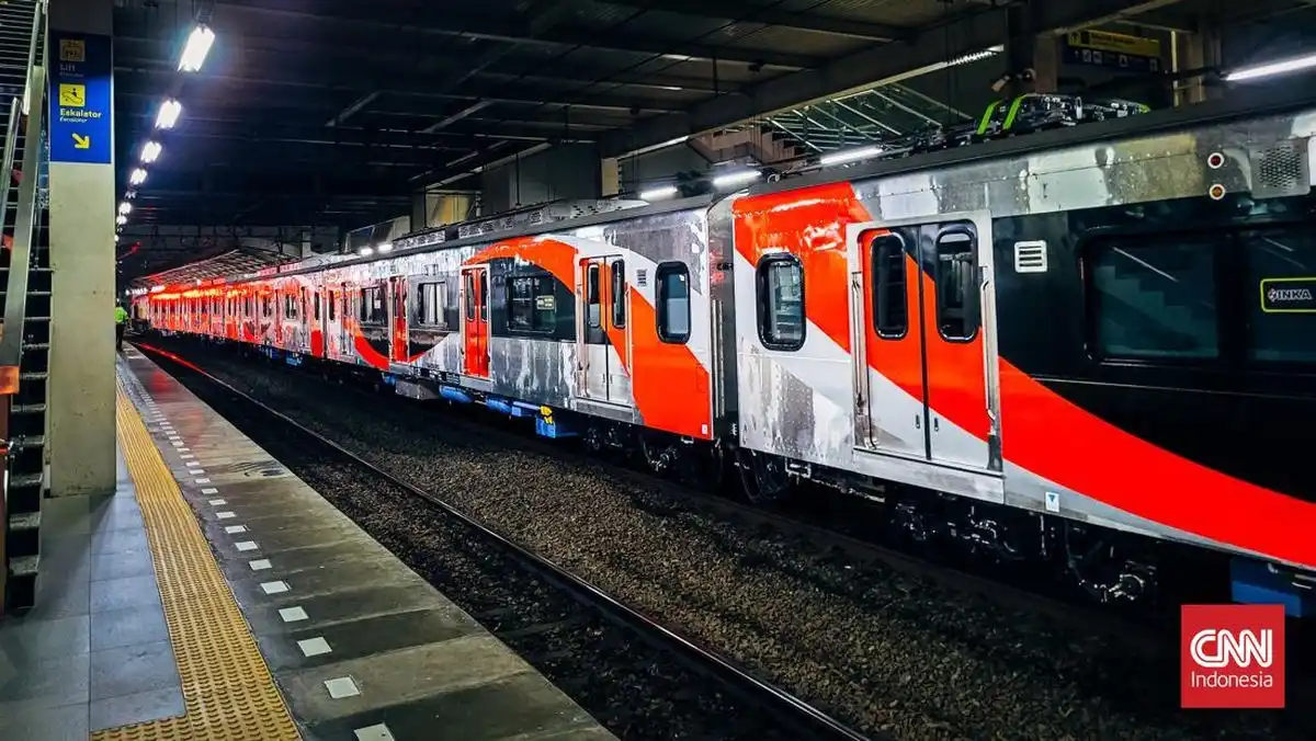 Tujuh Rangkaian KRL INKA Kembali Melayani Penumpang di Bogor Line