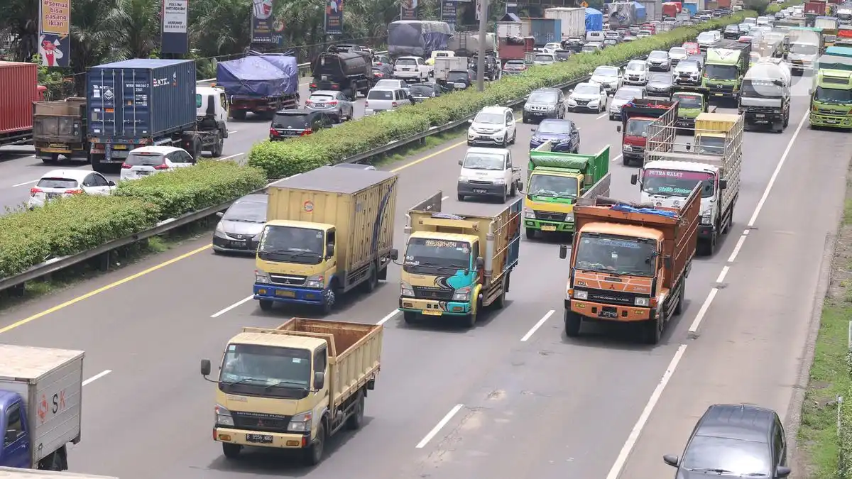 Pemerintah Siapkan Jalan Tol Tanpa Truk ODOL Mulai 2027