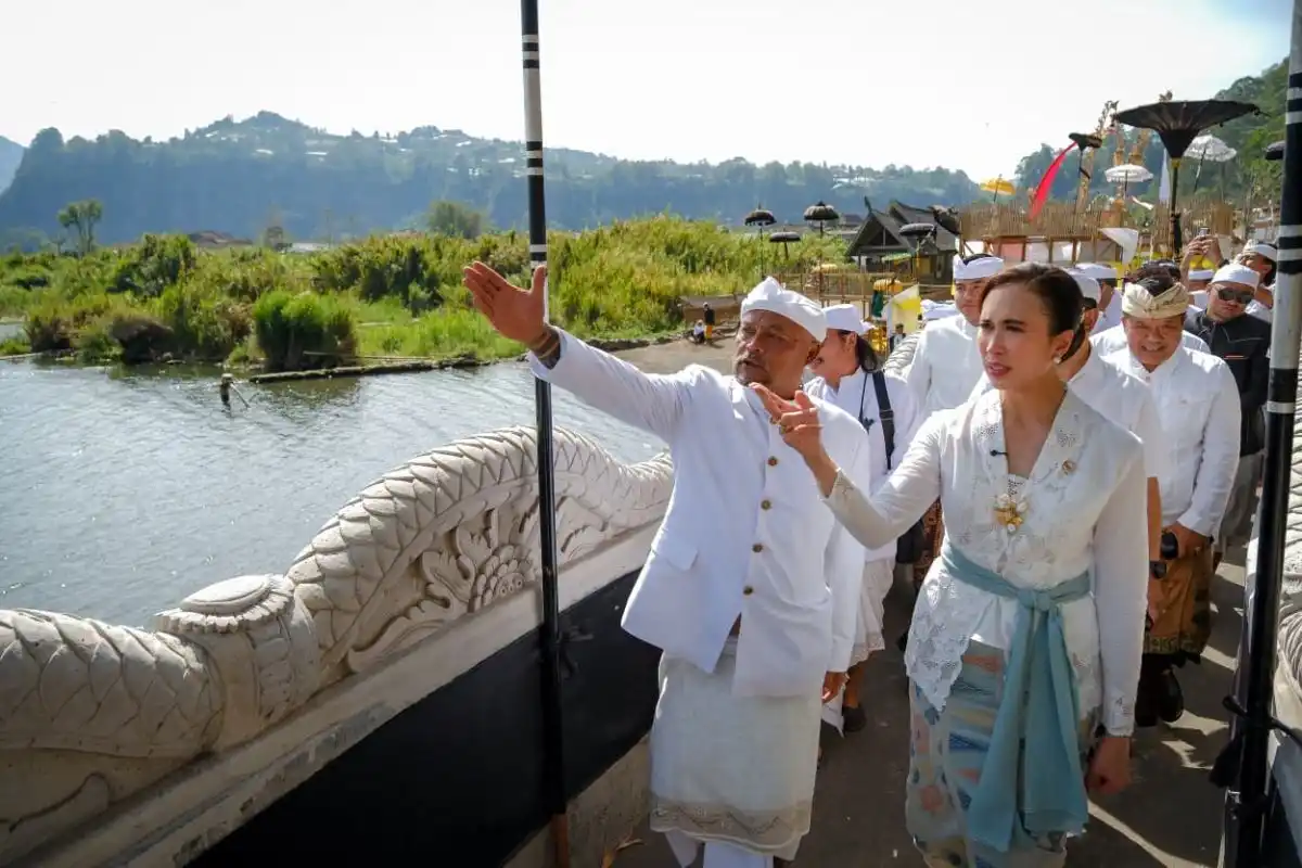 Budaya dan Keselarasan Alam sebagai Fondasi Pariwisata Berkelanjutan di Bali