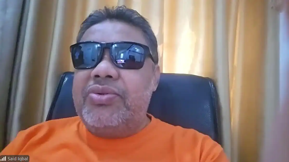Memberitahu kepada buruh atau pekerja ketika akan terjadi PHK itu wajib,” ucapnya