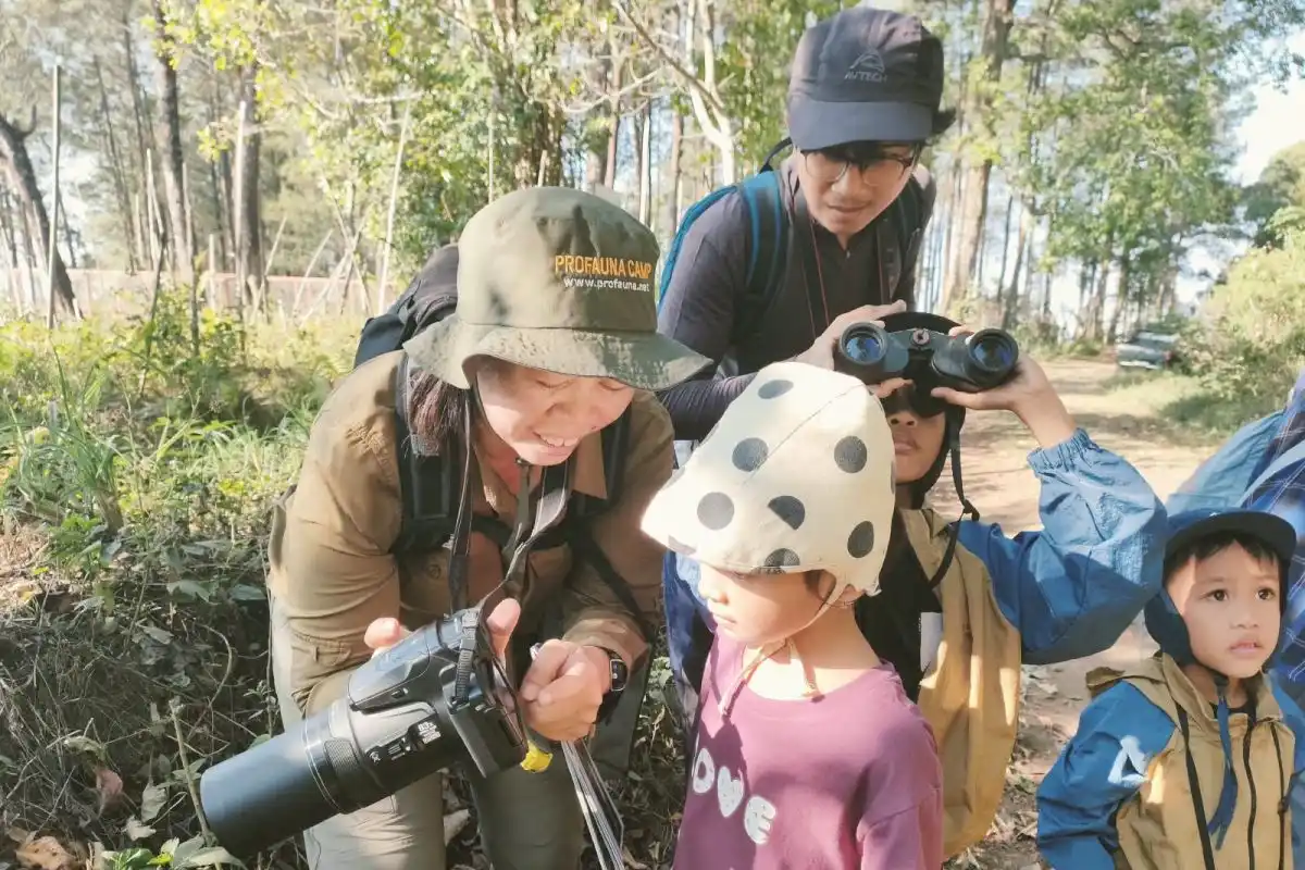 Birdwatching di Lereng Arjuno Didorong untuk Menekan Penangkapan Burung Liar