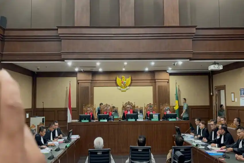 Kedekatan Febrie Adriansyah dengan Tiga Orang Kepercayaan Diungkap dalam Dakwaan