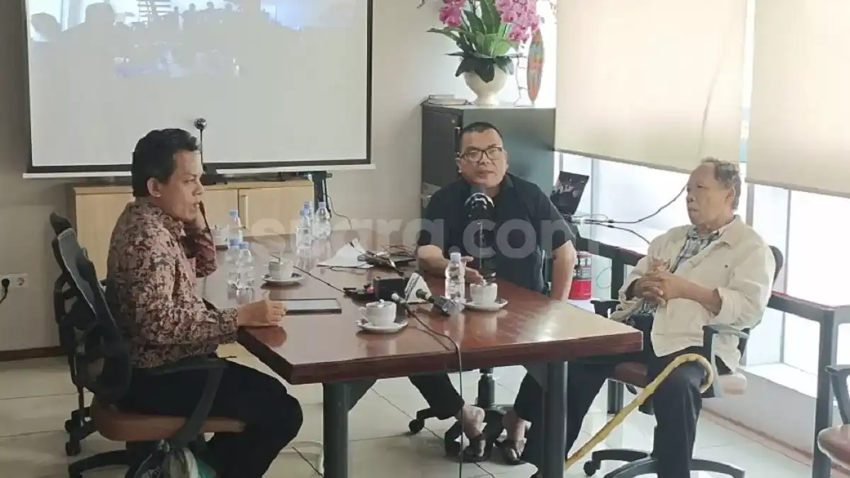 Denny Indrayana Tegaskan Gugatan terhadap Dokumen Pendidikan Gibran Bukan Perjuangan Berbayar