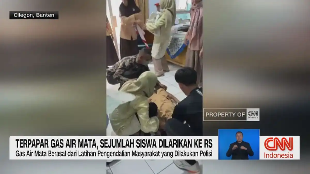Paparan Gas Air Mata Membuat Sejumlah Siswa di Cilegon Dilarikan untuk Perawatan