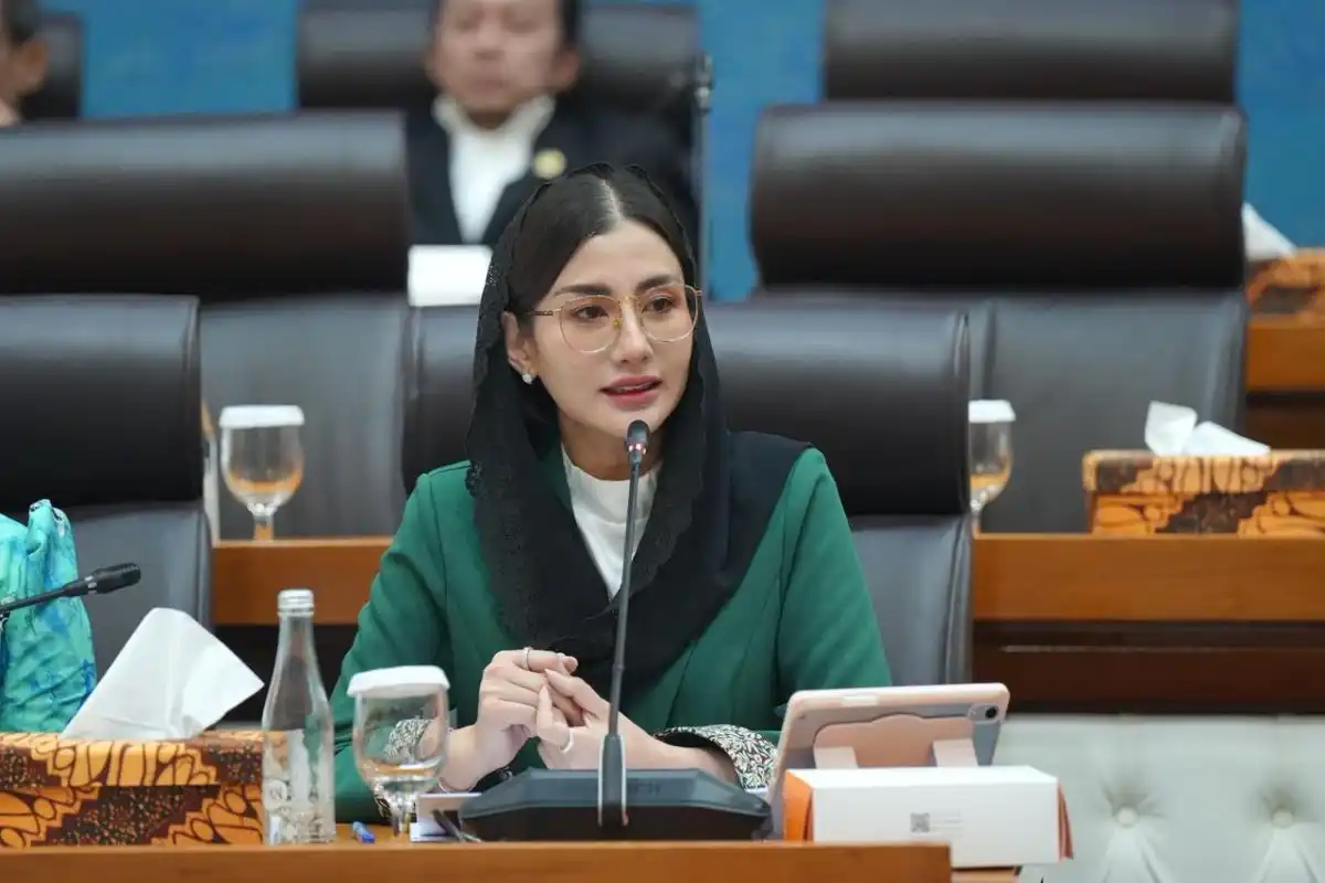DPR Dorong Batas Maksimal Pemakaian Galon Guna Ulang Berbasis Kajian Ilmiah