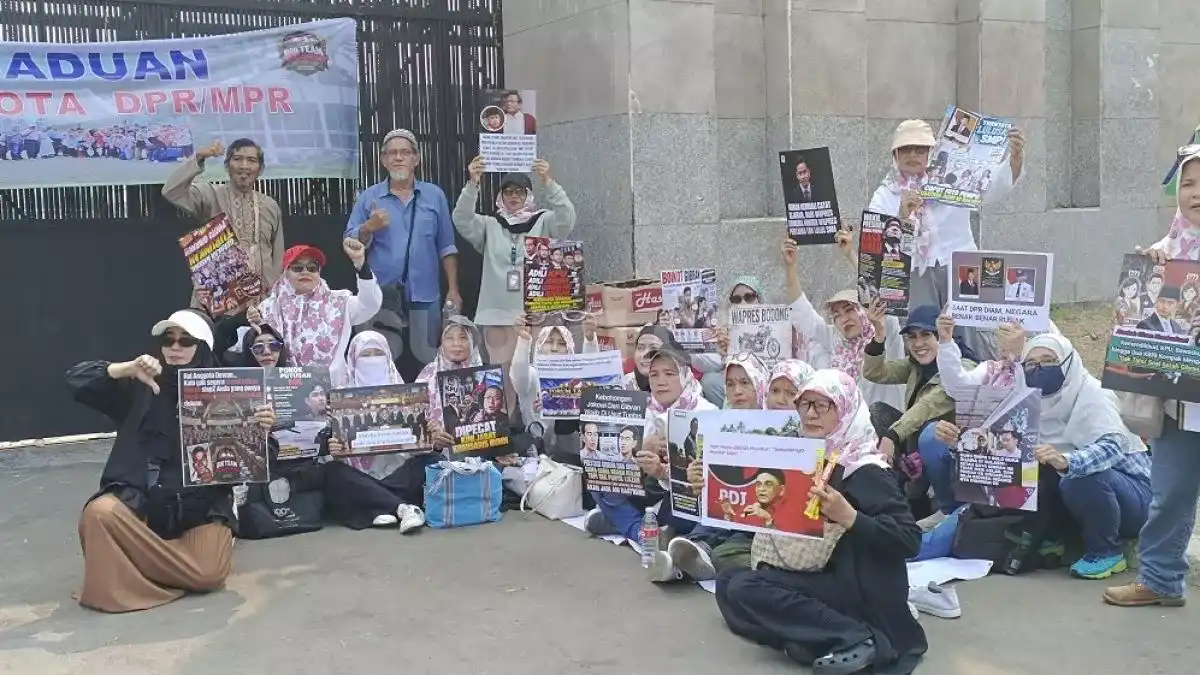 Koalisi Sipil Siapkan Posko Aduan Ijazah Anggota Parlemen di Senayan