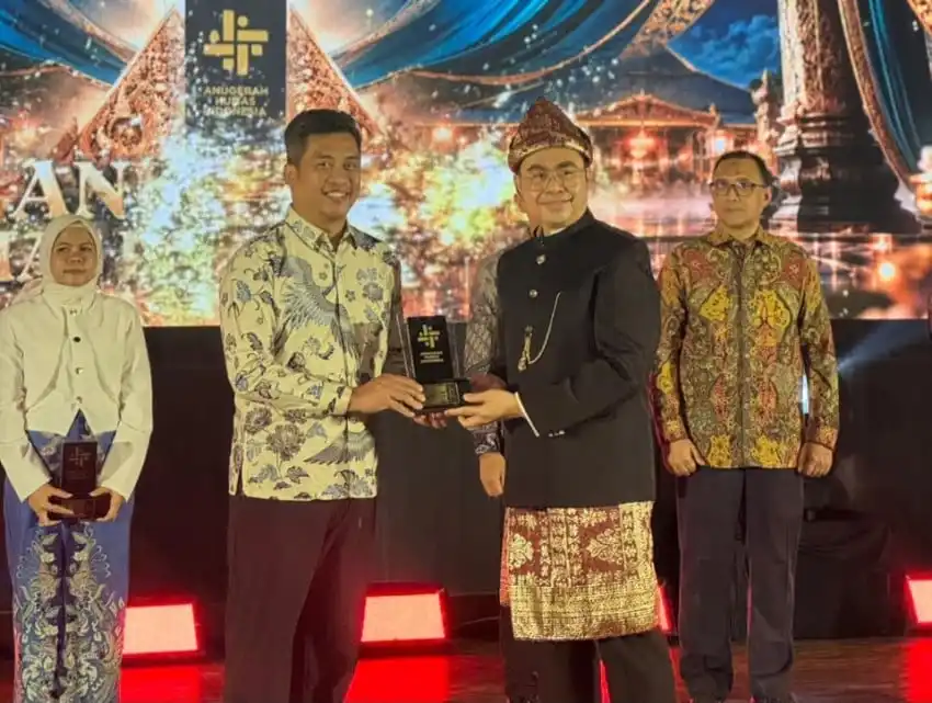 PT JIEP Raih Tiga Penghargaan Nasional atas Inovasi Keterbukaan Informasi dan Komunikasi